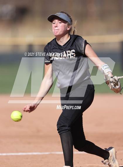 Thumbnail 1 in Columbine vs. Rock Canyon (CHSAA 5A 1st Round Playoff) photogallery.
