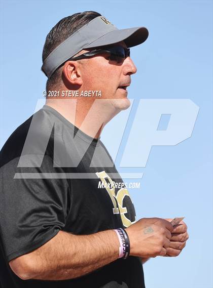 Thumbnail 2 in Columbine vs. Rock Canyon (CHSAA 5A 1st Round Playoff) photogallery.