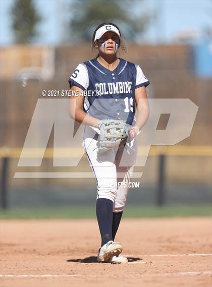 Thumbnail 2 in Columbine vs. Rock Canyon (CHSAA 5A 1st Round Playoff) photogallery.
