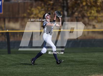 Thumbnail 2 in Columbine vs. Rock Canyon (CHSAA 5A 1st Round Playoff) photogallery.
