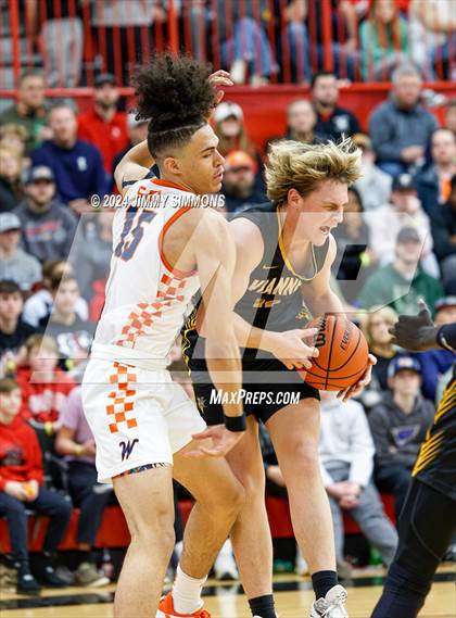 Thumbnail 3 in Whitney Young vs. Vianney (Highland Optimist Shootout) photogallery.