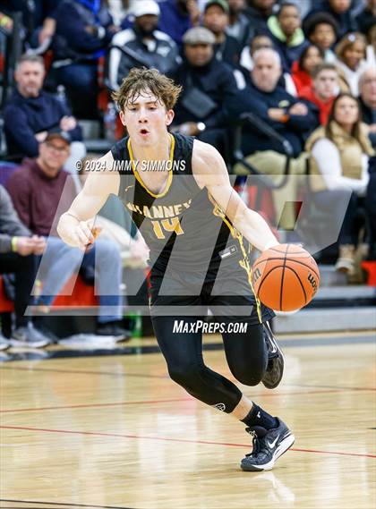 Thumbnail 2 in Whitney Young vs. Vianney (Highland Optimist Shootout) photogallery.