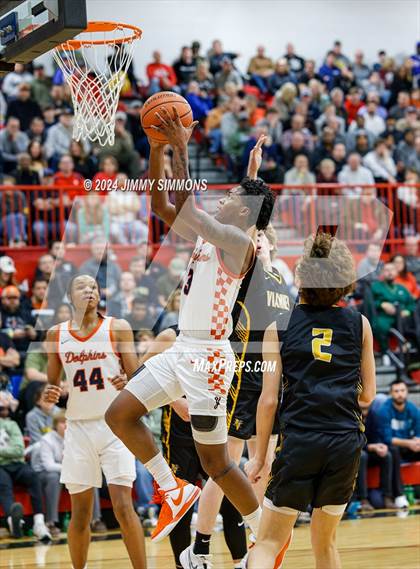 Thumbnail 2 in Whitney Young vs. Vianney (Highland Optimist Shootout) photogallery.