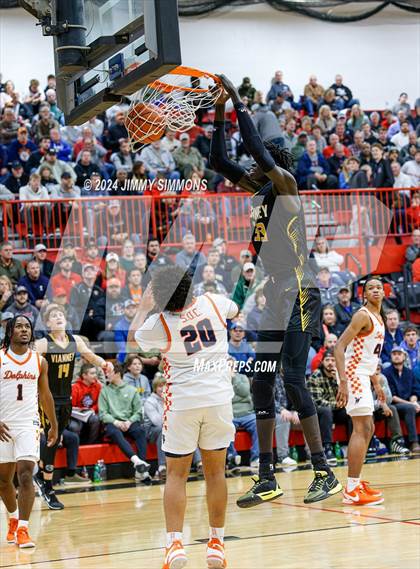 Thumbnail 1 in Whitney Young vs. Vianney (Highland Optimist Shootout) photogallery.