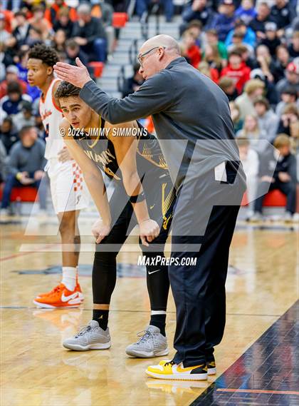 Thumbnail 3 in Whitney Young vs. Vianney (Highland Optimist Shootout) photogallery.