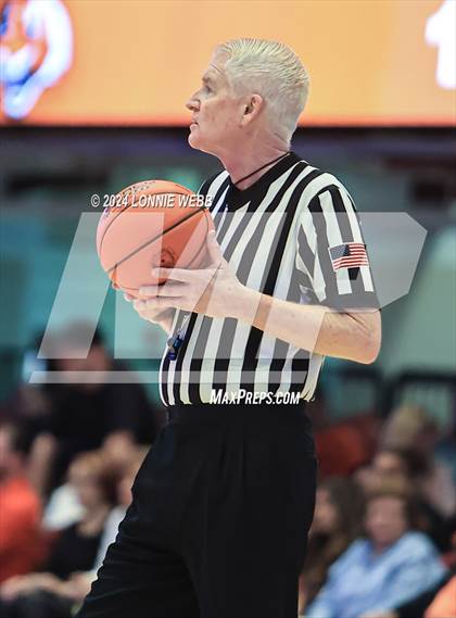Thumbnail 1 in Tuckahoe vs Alexander Hamilton (NYSPHSAA Section 1 Class C Final) photogallery.