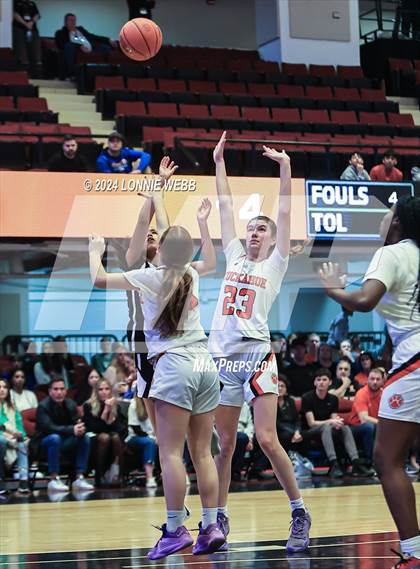 Thumbnail 2 in Tuckahoe vs Alexander Hamilton (NYSPHSAA Section 1 Class C Final) photogallery.