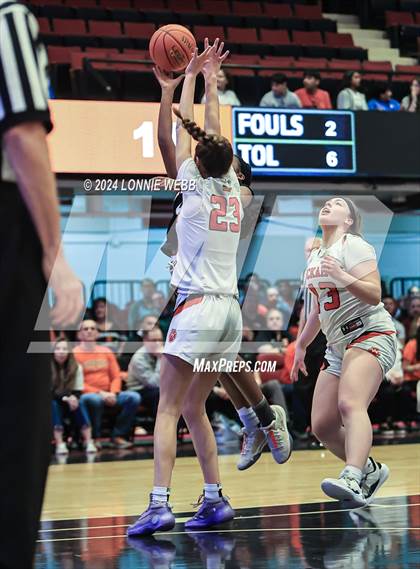 Thumbnail 2 in Tuckahoe vs Alexander Hamilton (NYSPHSAA Section 1 Class C Final) photogallery.