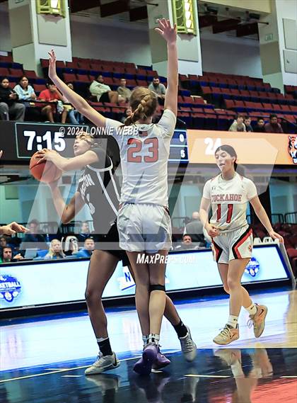 Thumbnail 2 in Tuckahoe vs Alexander Hamilton (NYSPHSAA Section 1 Class C Final) photogallery.
