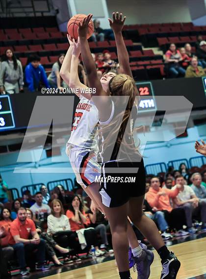 Thumbnail 1 in Tuckahoe vs Alexander Hamilton (NYSPHSAA Section 1 Class C Final) photogallery.