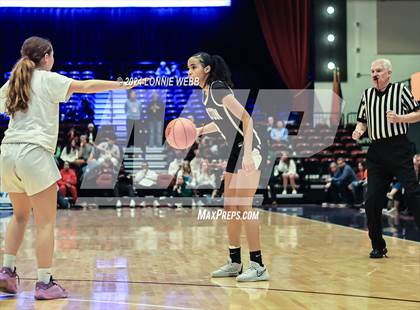Thumbnail 3 in Tuckahoe vs Alexander Hamilton (NYSPHSAA Section 1 Class C Final) photogallery.