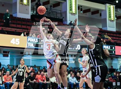 Thumbnail 3 in Tuckahoe vs Alexander Hamilton (NYSPHSAA Section 1 Class C Final) photogallery.