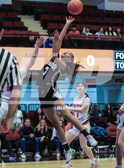 Thumbnail 2 in Tuckahoe vs Alexander Hamilton (NYSPHSAA Section 1 Class C Final) photogallery.