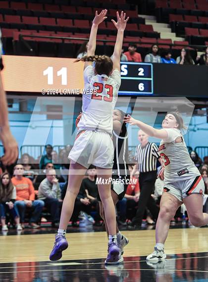 Thumbnail 3 in Tuckahoe vs Alexander Hamilton (NYSPHSAA Section 1 Class C Final) photogallery.
