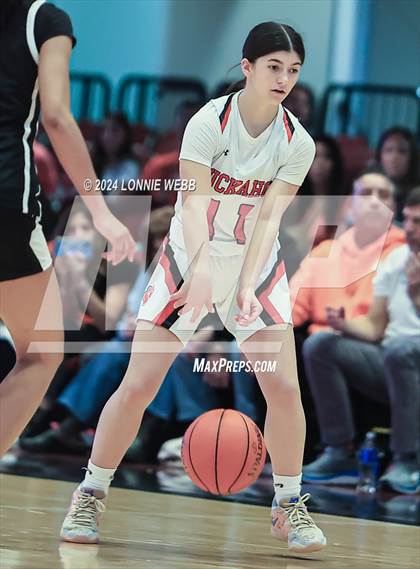 Thumbnail 1 in Tuckahoe vs Alexander Hamilton (NYSPHSAA Section 1 Class C Final) photogallery.