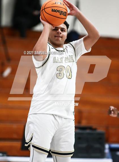 Thumbnail 1 in Oak Park vs South Pasadena (19th Annual Rose City Roundball classic) photogallery.