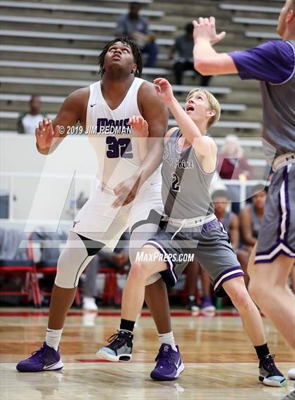Thumbnail 3 in Ridge Point vs. Morton Ranch (McDonald's Texas Invitational) photogallery.