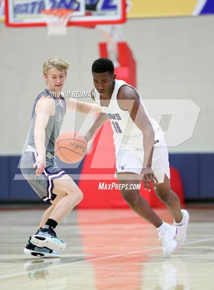 Thumbnail 2 in Ridge Point vs. Morton Ranch (McDonald's Texas Invitational) photogallery.