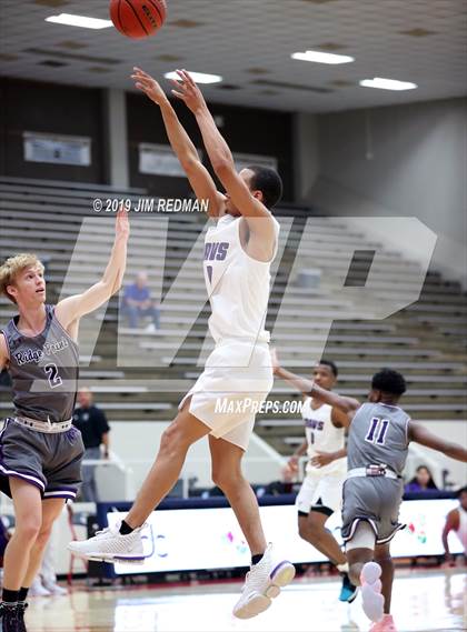 Thumbnail 2 in Ridge Point vs. Morton Ranch (McDonald's Texas Invitational) photogallery.
