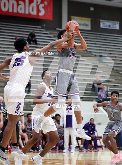 Thumbnail 1 in Ridge Point vs. Morton Ranch (McDonald's Texas Invitational) photogallery.