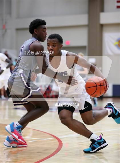 Thumbnail 3 in Ridge Point vs. Morton Ranch (McDonald's Texas Invitational) photogallery.