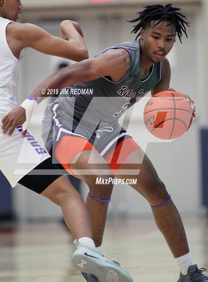 Thumbnail 3 in Ridge Point vs. Morton Ranch (McDonald's Texas Invitational) photogallery.
