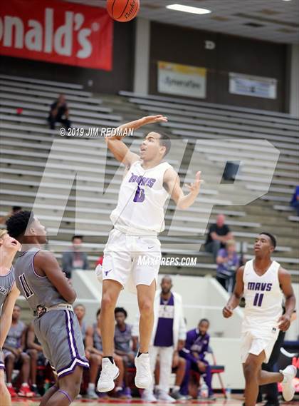 Thumbnail 3 in Ridge Point vs. Morton Ranch (McDonald's Texas Invitational) photogallery.