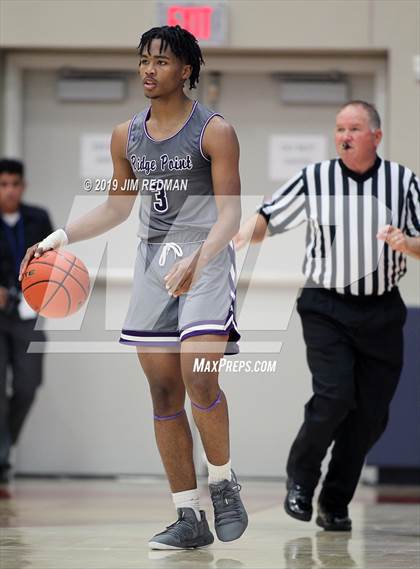 Thumbnail 3 in Ridge Point vs. Morton Ranch (McDonald's Texas Invitational) photogallery.