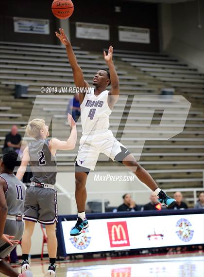 Thumbnail 2 in Ridge Point vs. Morton Ranch (McDonald's Texas Invitational) photogallery.