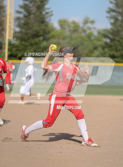 Thumbnail 3 in North @ Selma (CIF Quarterfinal) photogallery.