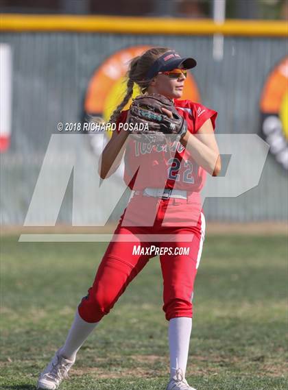 Thumbnail 3 in North @ Selma (CIF Quarterfinal) photogallery.