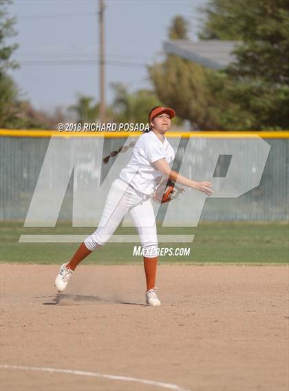 Thumbnail 1 in North @ Selma (CIF Quarterfinal) photogallery.