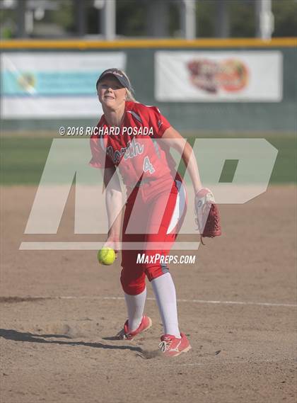 Thumbnail 1 in North @ Selma (CIF Quarterfinal) photogallery.