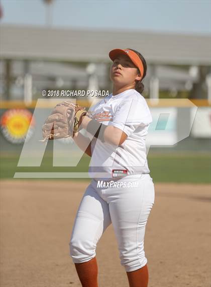 Thumbnail 1 in North @ Selma (CIF Quarterfinal) photogallery.