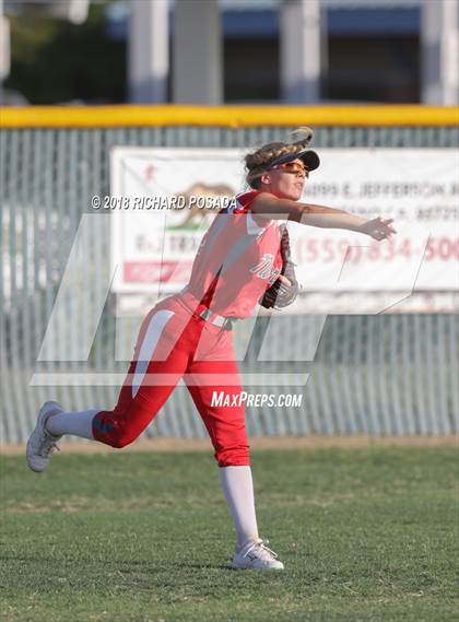 Thumbnail 1 in North @ Selma (CIF Quarterfinal) photogallery.
