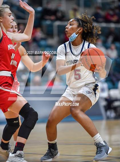 Thumbnail 3 in Tompkins vs. Memorial (UIL 6A Region 3 Area Playoff) photogallery.