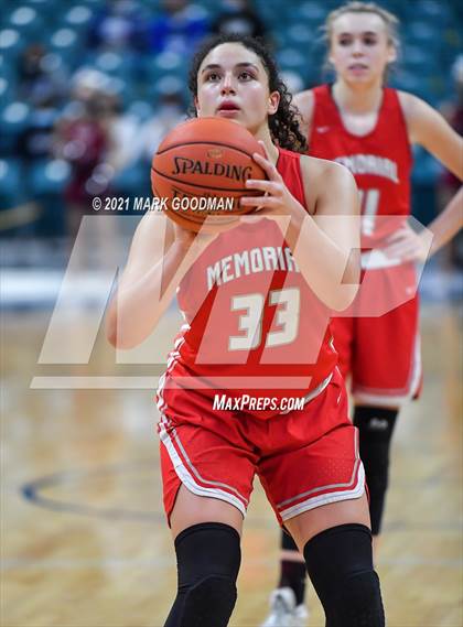 Thumbnail 3 in Tompkins vs. Memorial (UIL 6A Region 3 Area Playoff) photogallery.