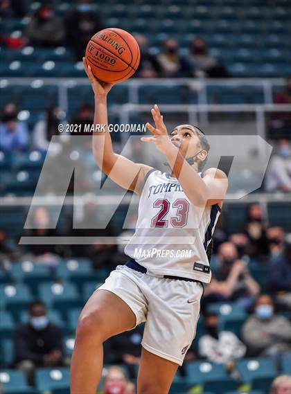 Thumbnail 3 in Tompkins vs. Memorial (UIL 6A Region 3 Area Playoff) photogallery.