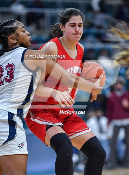 Thumbnail 2 in Tompkins vs. Memorial (UIL 6A Region 3 Area Playoff) photogallery.