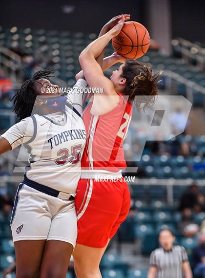 Thumbnail 1 in Tompkins vs. Memorial (UIL 6A Region 3 Area Playoff) photogallery.