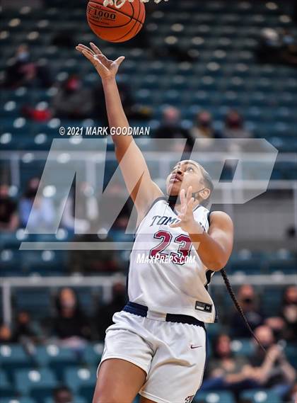 Thumbnail 1 in Tompkins vs. Memorial (UIL 6A Region 3 Area Playoff) photogallery.