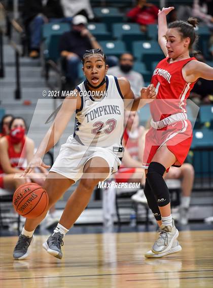 Thumbnail 1 in Tompkins vs. Memorial (UIL 6A Region 3 Area Playoff) photogallery.