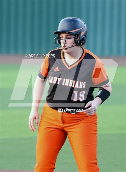 Thumbnail 1 in Grand Saline vs Commerce photogallery.