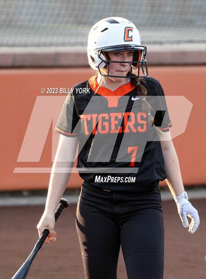 Thumbnail 2 in Grand Saline vs Commerce photogallery.