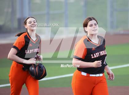 Thumbnail 3 in Grand Saline vs Commerce photogallery.