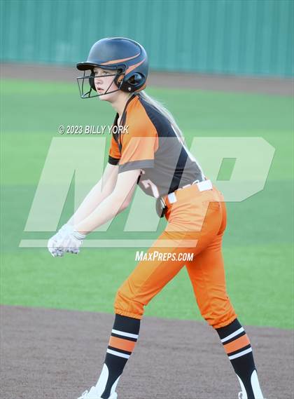 Thumbnail 1 in Grand Saline vs Commerce photogallery.