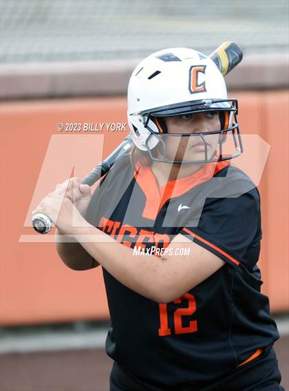 Thumbnail 2 in Grand Saline vs Commerce photogallery.