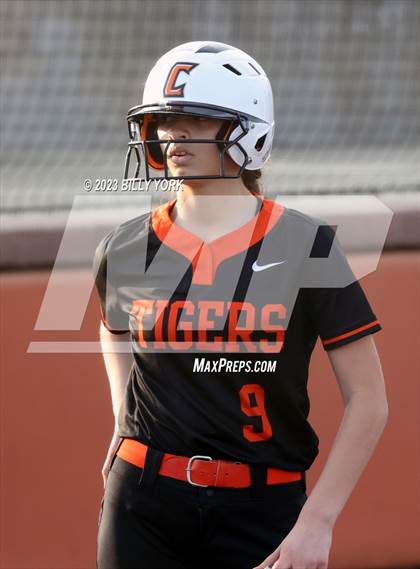 Thumbnail 3 in Grand Saline vs Commerce photogallery.