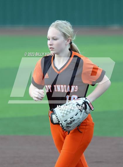 Thumbnail 1 in Grand Saline vs Commerce photogallery.