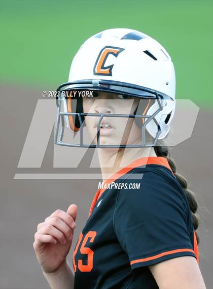Thumbnail 1 in Grand Saline vs Commerce photogallery.